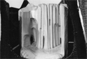 Nomades - Chercheurs de points d'eau, 1976. Tapisserie et citronnier de Ceylan H80 x L120 x P110cm 